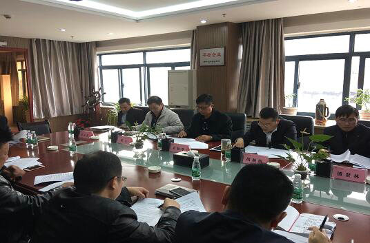 南昌金开乐鱼(中国)党委开展第六次中心组学习