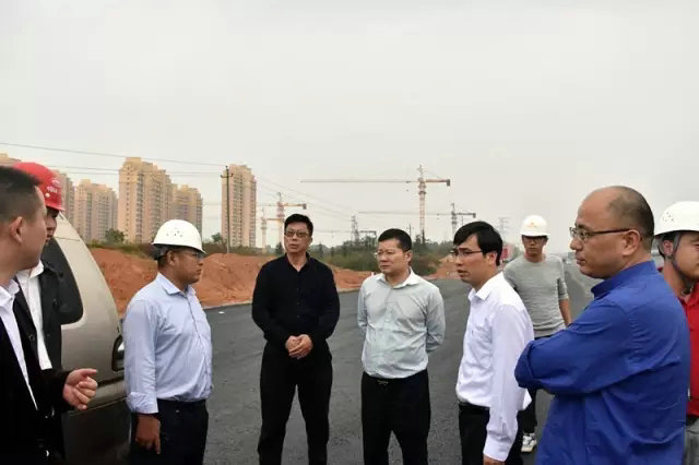 乐鱼(中国)高管深入现场，力保“大战”项目进度