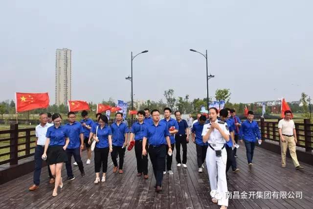 加强国防教育 传承”中华军魂”——探访南昌舰