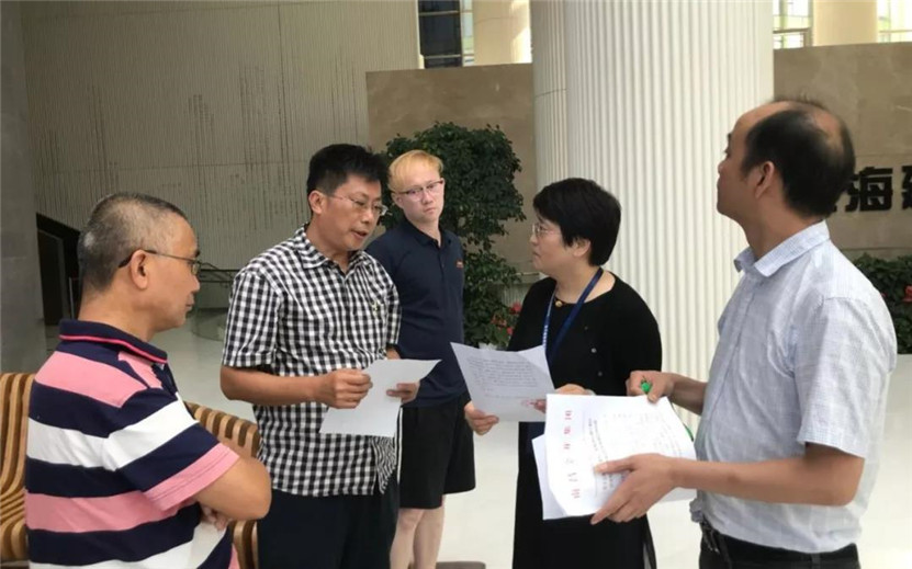 金开乐鱼(中国)副总经理袁扣华带队前往上海建工乐鱼(中国)进行洽谈