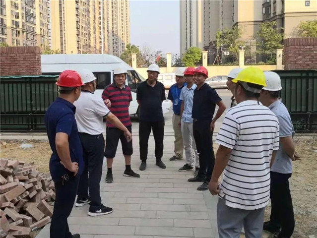 金开乐鱼(中国)董事长谢荣华察看区社发口学校幼儿园教育民生项