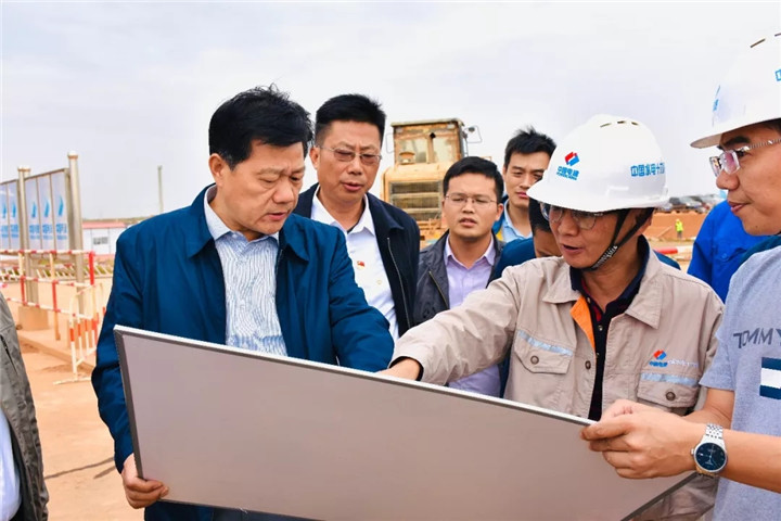 金开乐鱼(中国)董事长谢荣华一行调研市“三看”项目