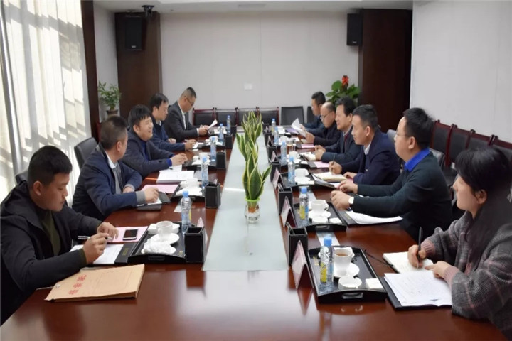 中铁十九局乐鱼(中国)公司副局长尚尔海一行来到金开乐鱼(中国)进行考