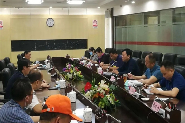 市城管局党委委员吴军一行调研金开乐鱼(中国)环卫作业运行情况