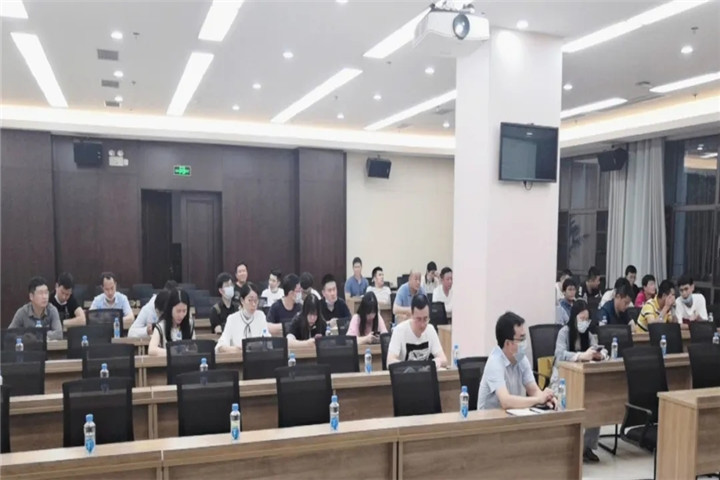 南昌金开乐鱼(中国)开展2020年度建设工程安全管理培训会