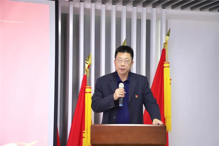 南昌金开乐鱼(中国)团委举行超龄团员离团仪式