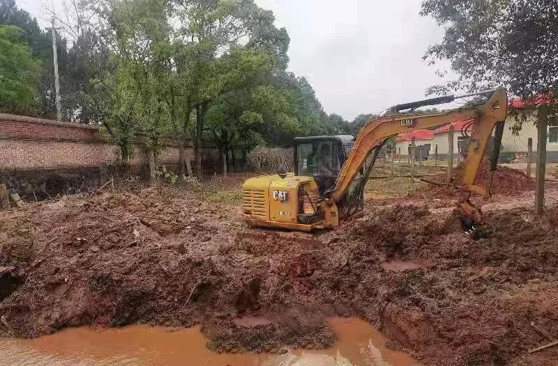 军地携手 抢险排涝——金开乐鱼(中国)获锦旗