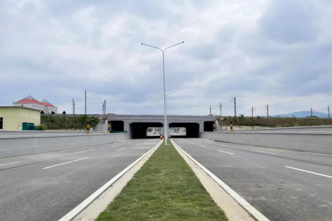 “胡子工程”攻坚销号 | 志敏大道下穿铁路框架桥引道工程