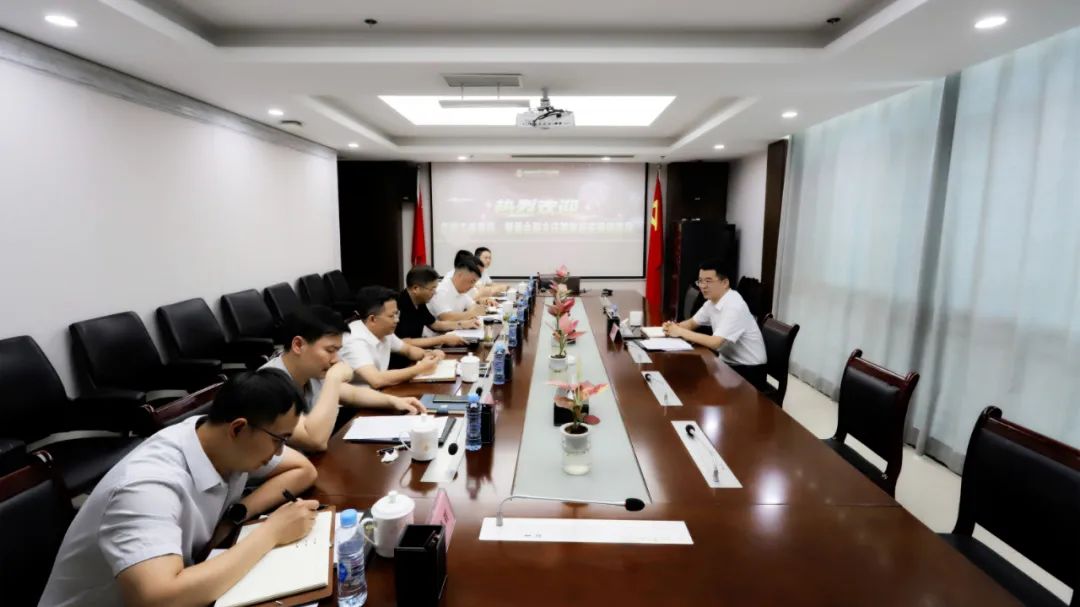 贺敏调研乐鱼(中国)重点工作开展情况